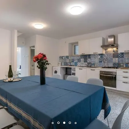 Holiday home House Hermes Pavicini